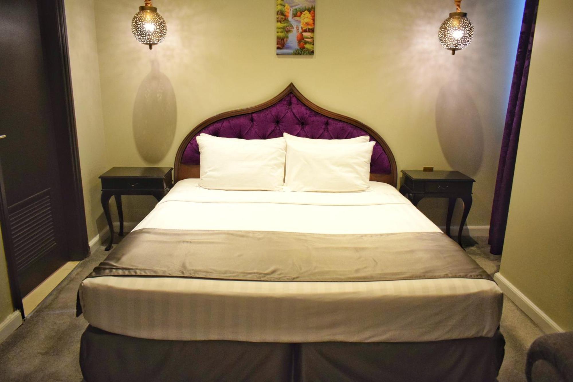 Saraya Corniche Hotel