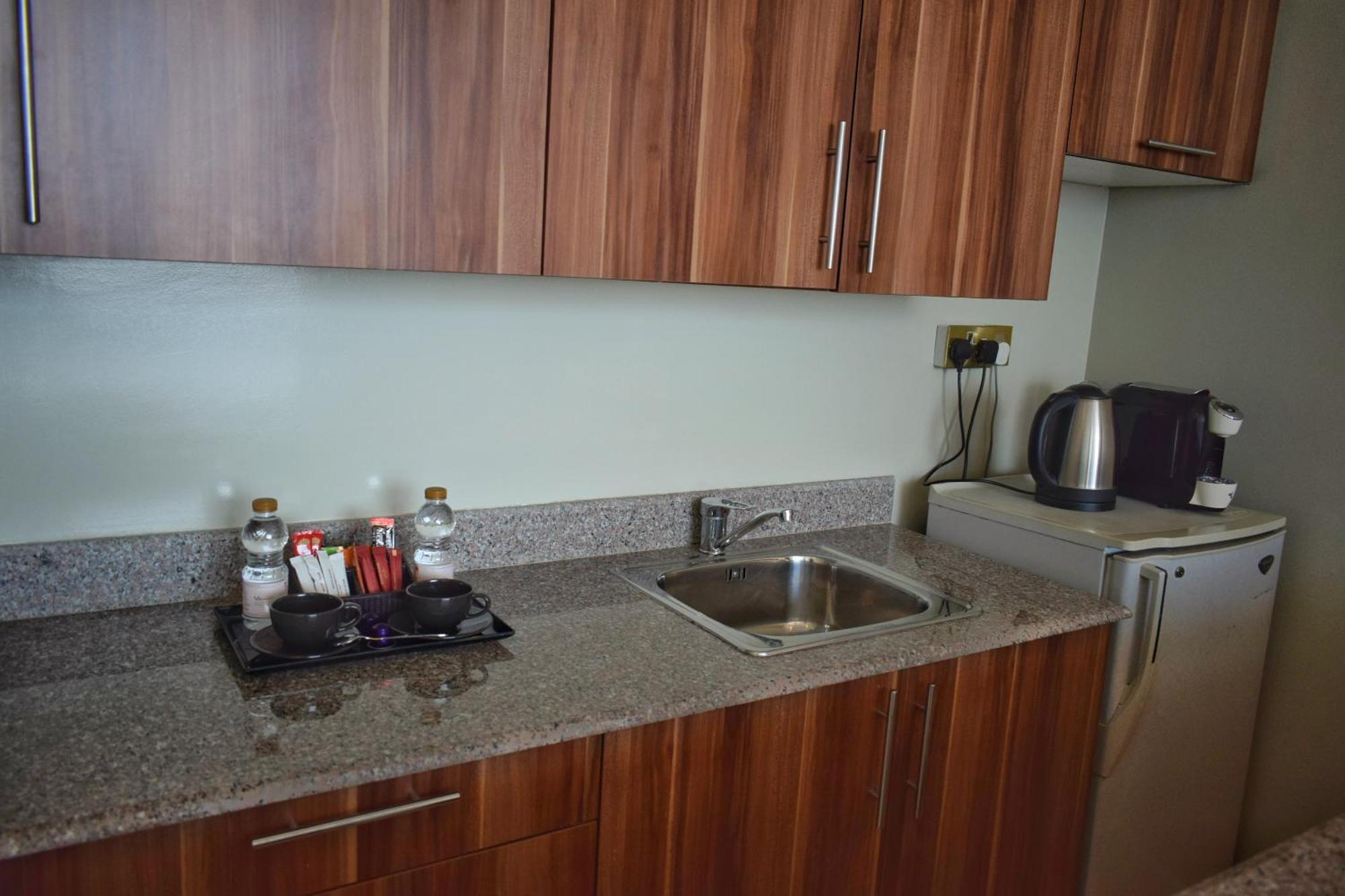 Saraya Corniche 5* Doha