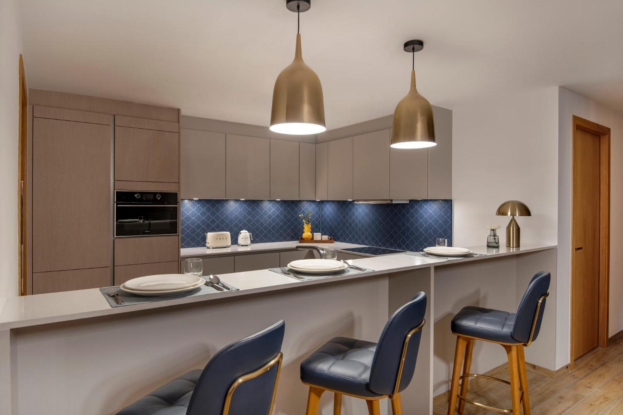 Abesq And Residences, An Ihg Aparthotel 5*