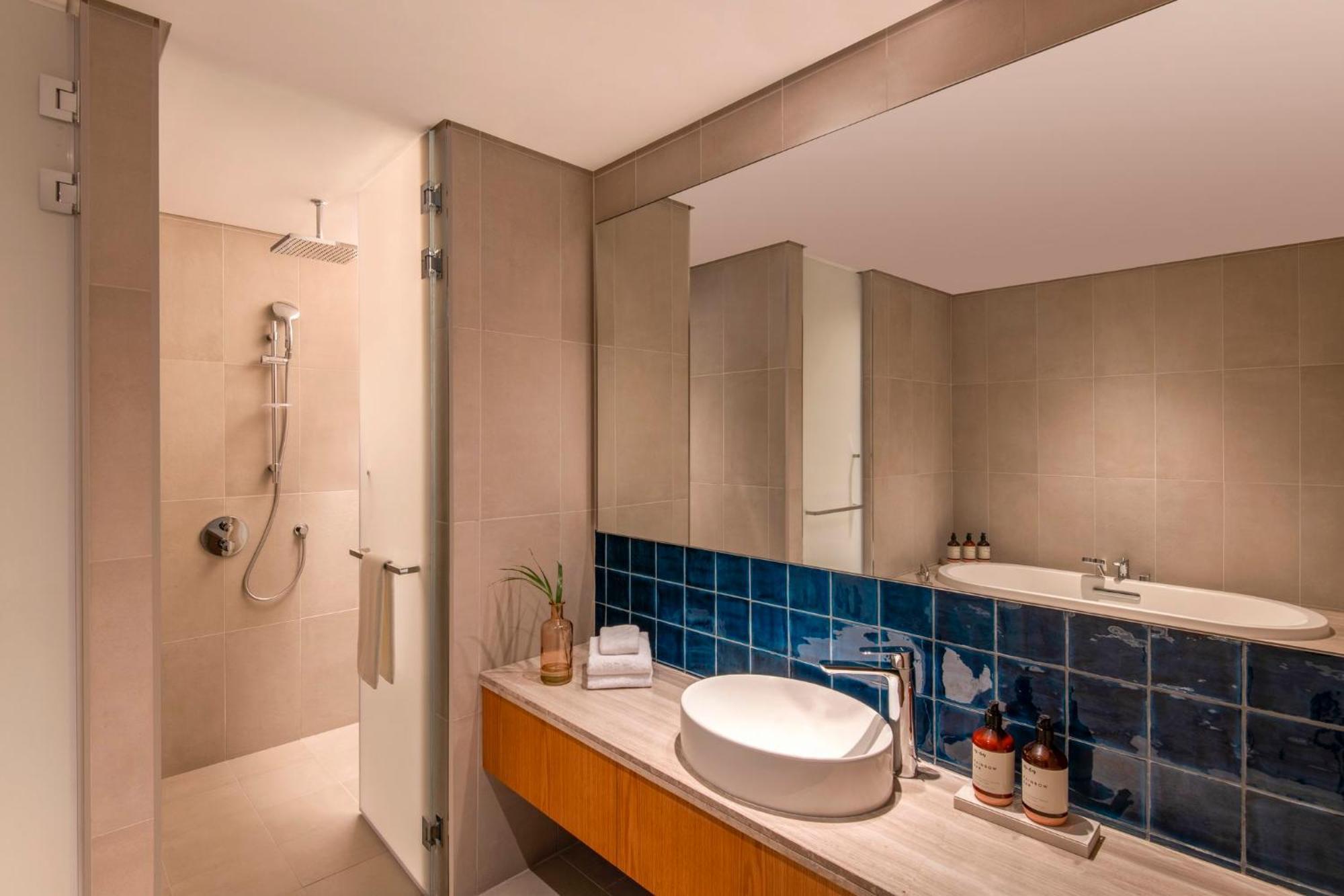 Abesq And Residences, An Ihg Aparthotel Doha