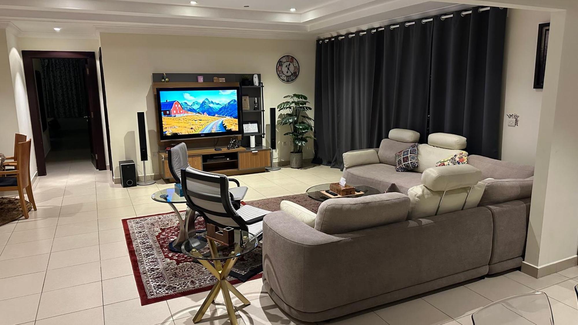 Spacious 2bhk With Balcony & Sea View