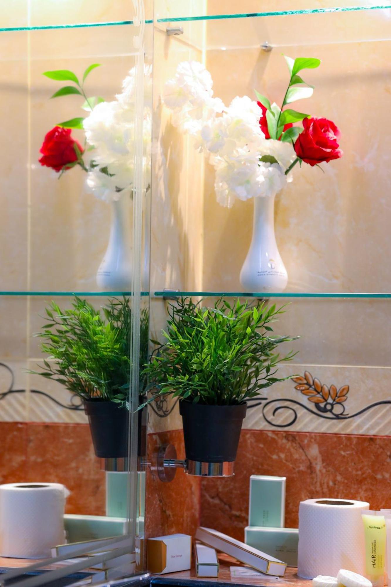 Dynasty Hotel