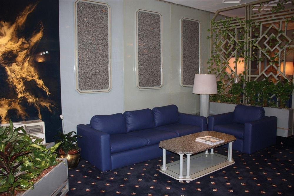 Hotel Qatar Palace 3*
