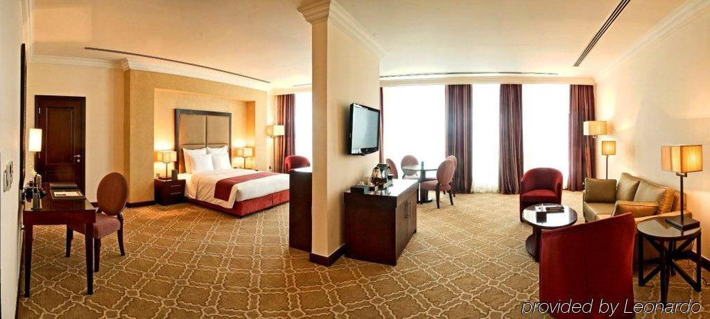 Grand Regal 4*