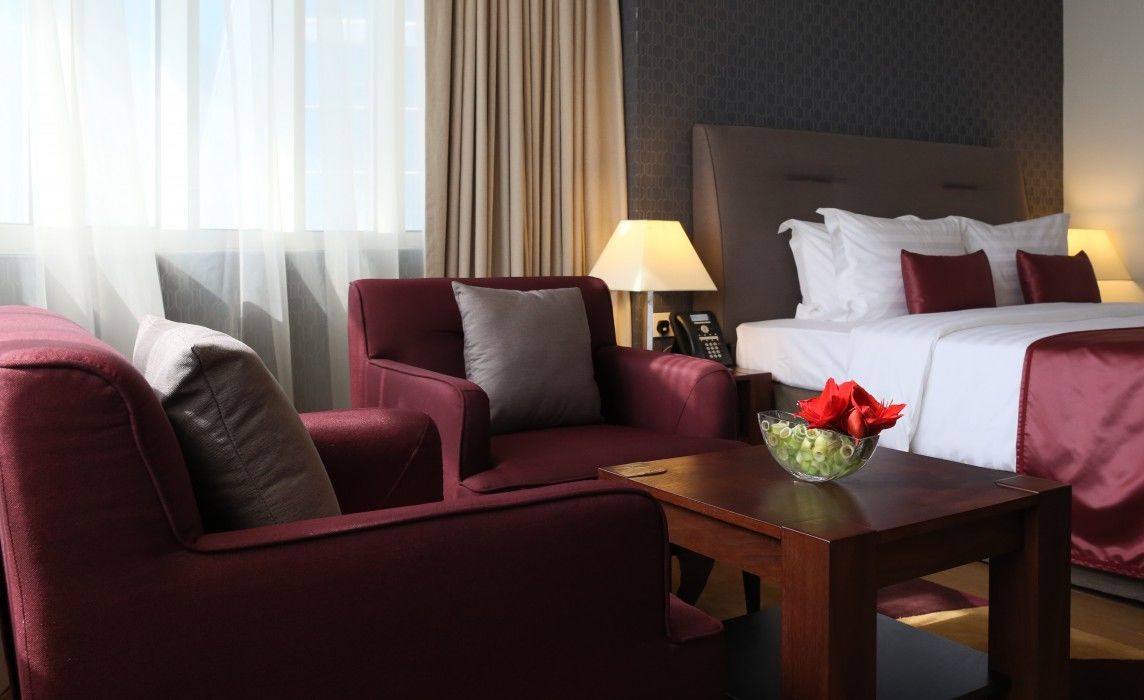 The Curve Aparthotel