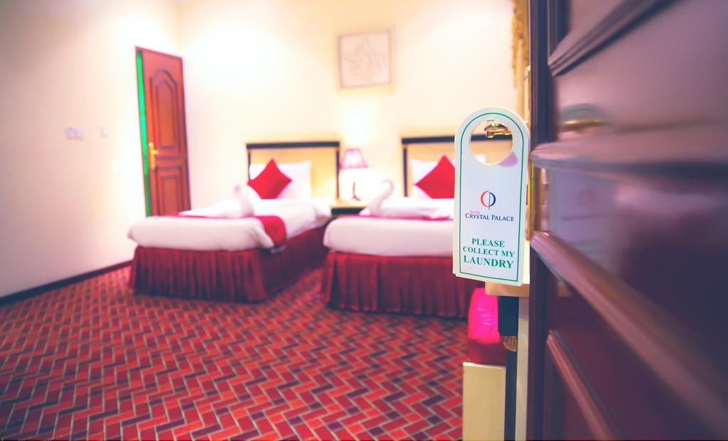 Khách sạn Crystal Palace 3*