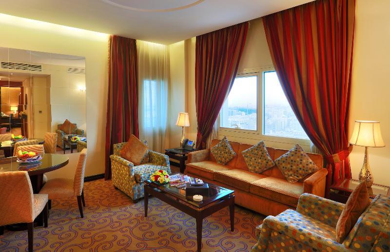Century Hotel 4*