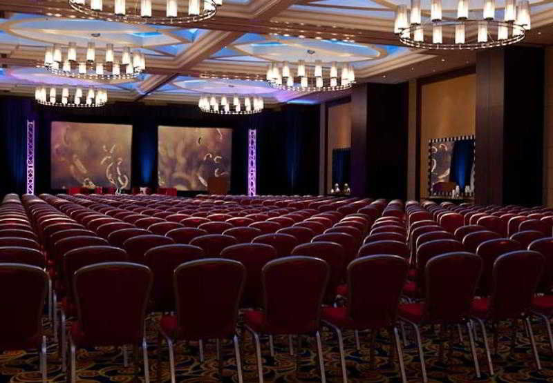 Courtyard By Marriott Center Hotel 4*