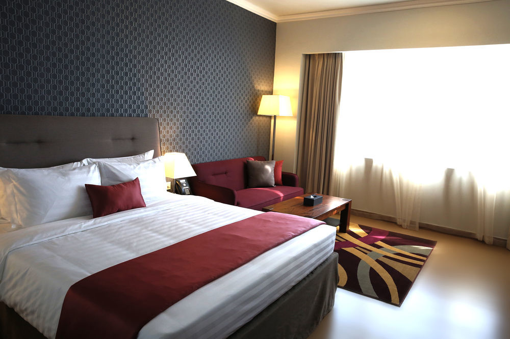 The Curve Aparthotel