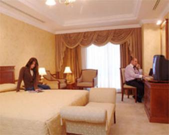 Rydges Plaza 4*