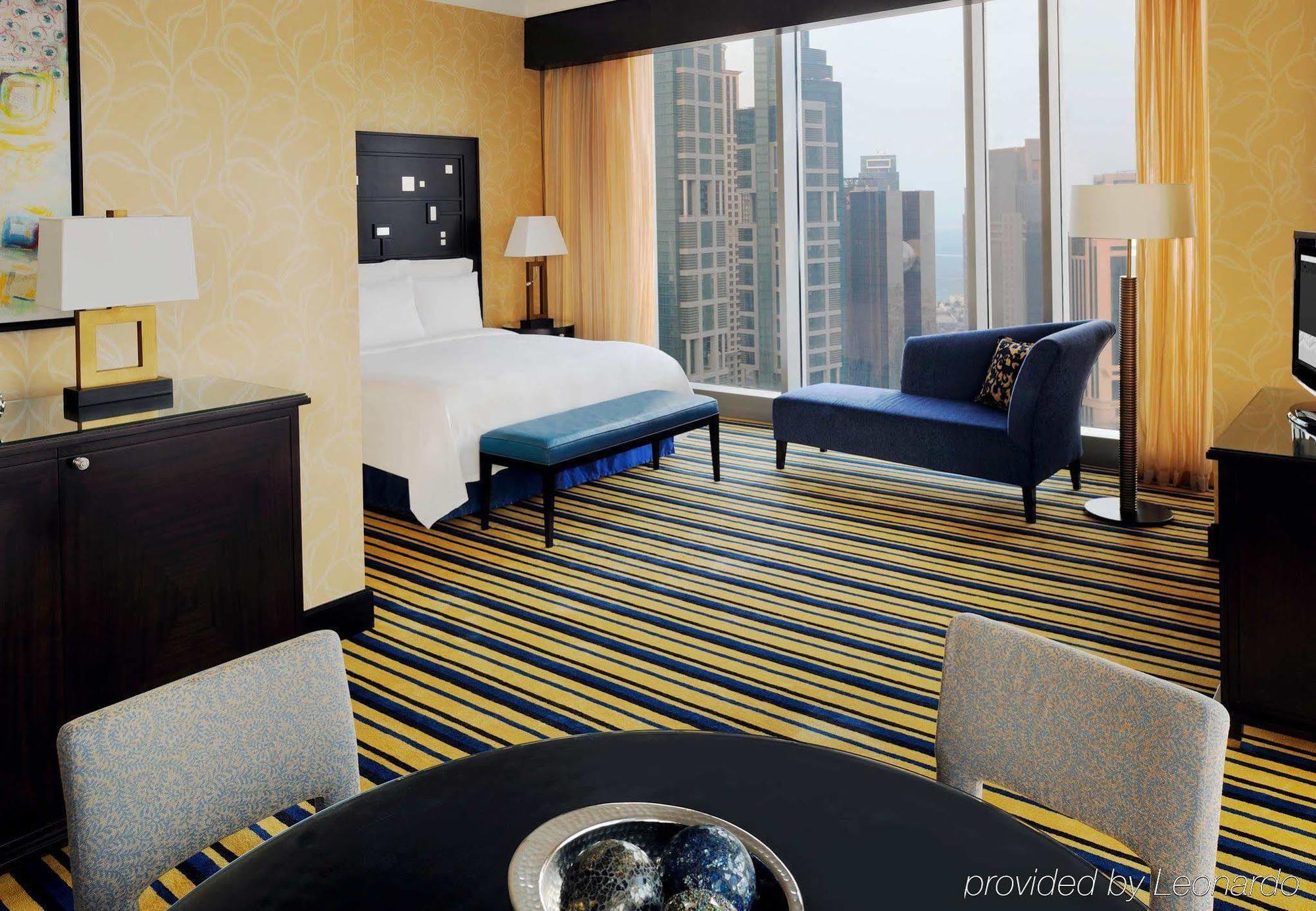 Hotel Marriott Executive Center 4*