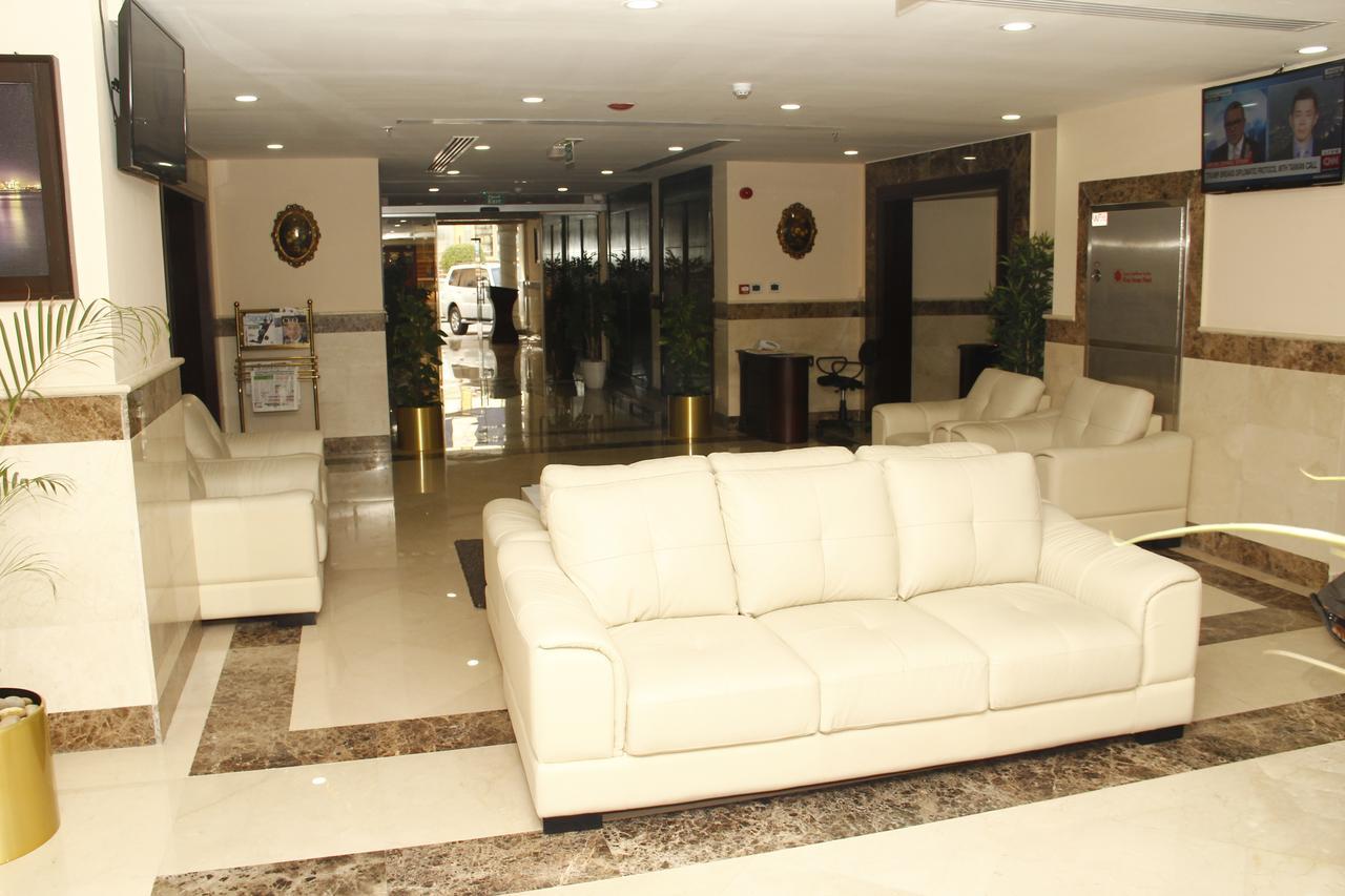 Aparthotel Universal Suites 3*
