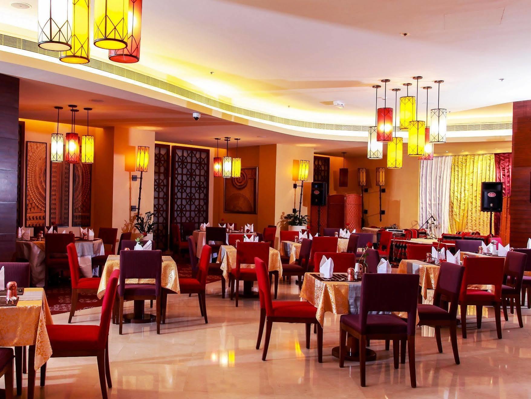 Hotel Grand Regal
