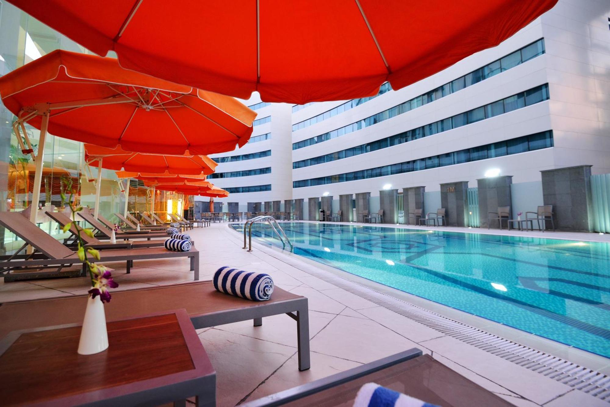 Aparthotel & Centre 4*