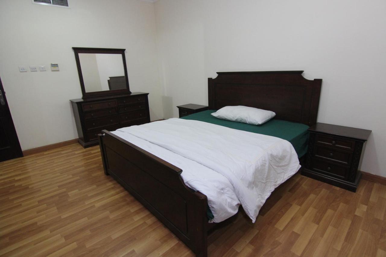 Tgi Apartment Doha