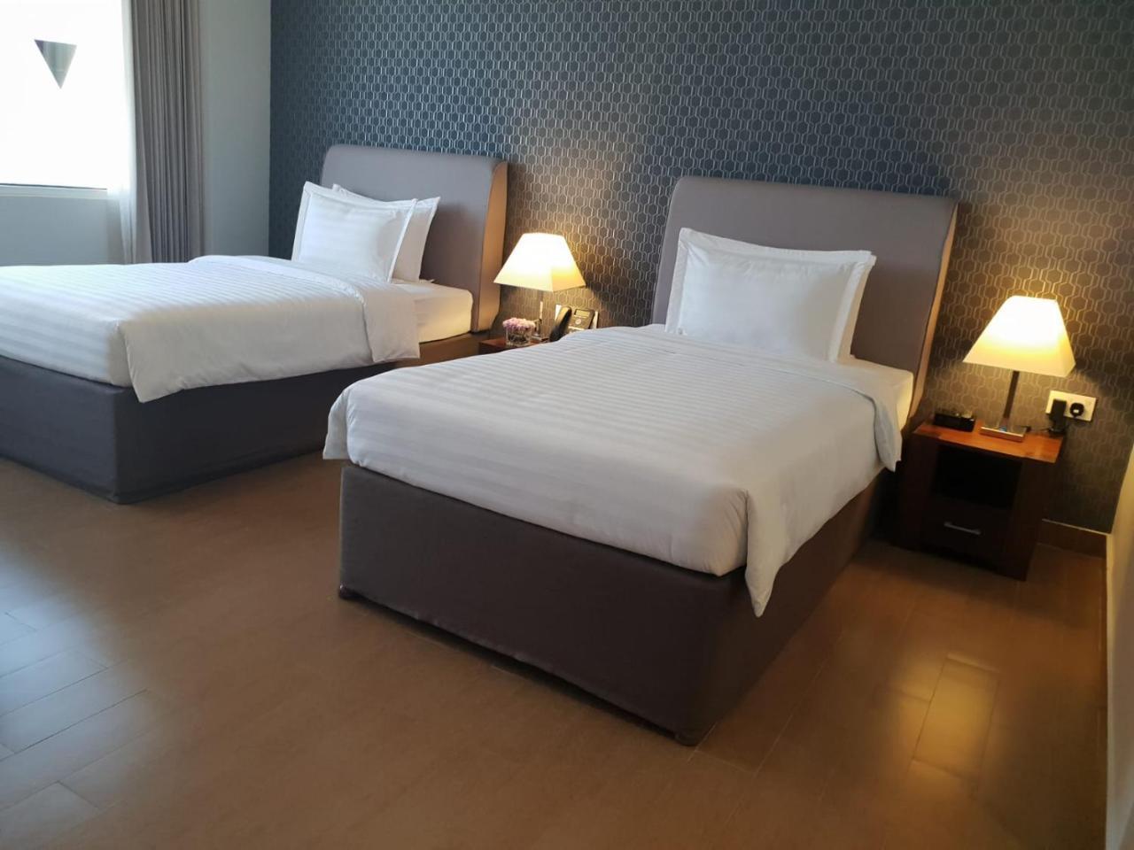The Curve Aparthotel