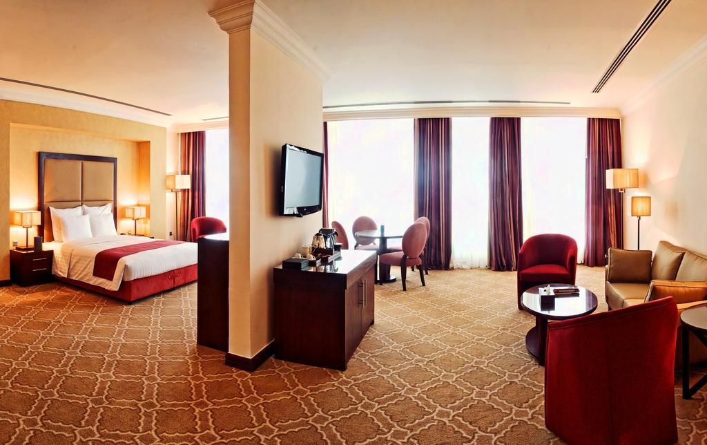 Grand Regal Hotel 4*