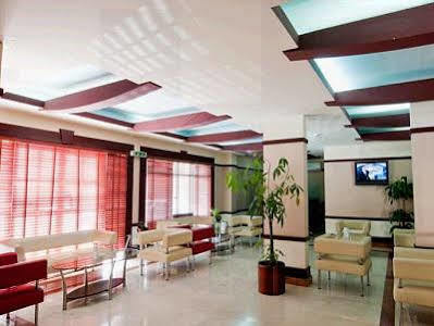 La Boutique Hotel *