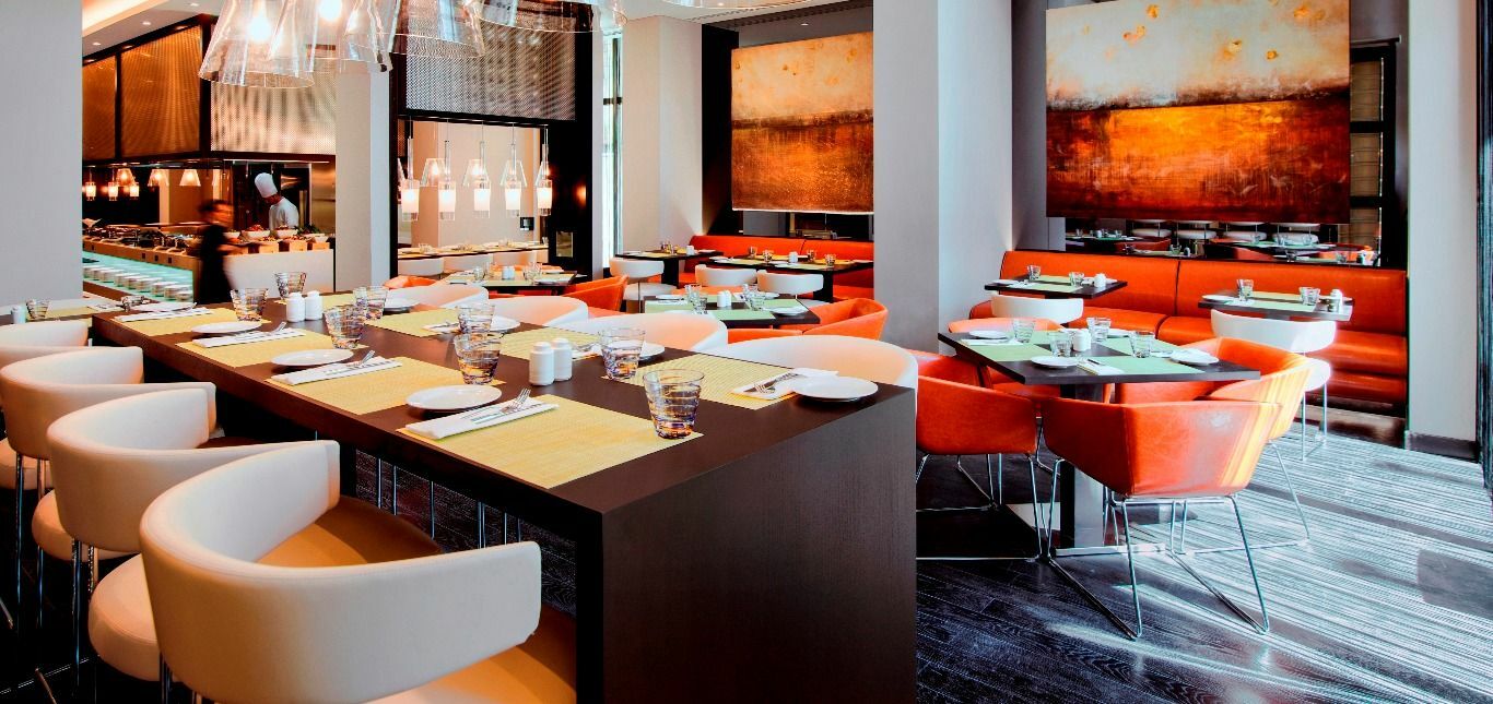 Khách sạn Centro Capital - By Rotana 4*