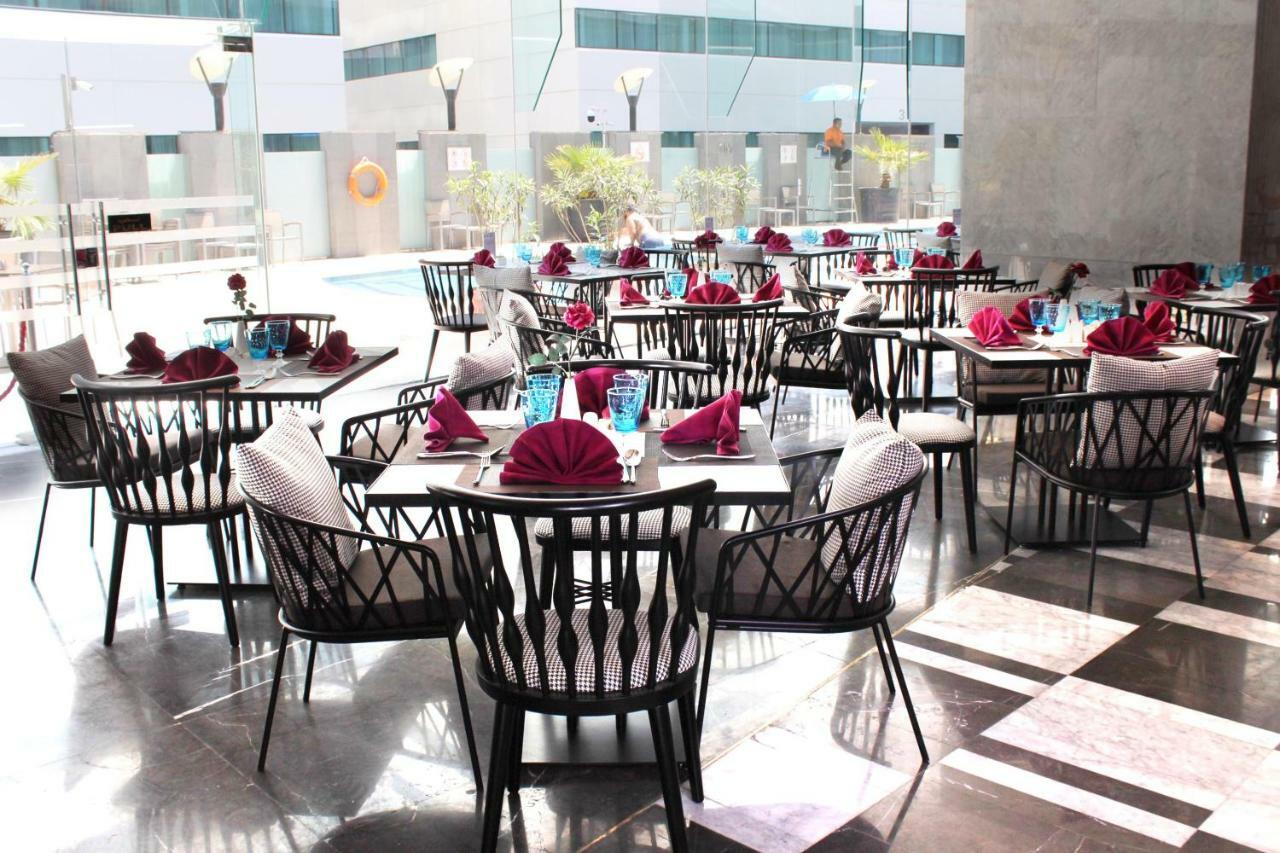 & Centre Doha