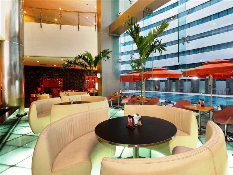 & Centre Aparthotel