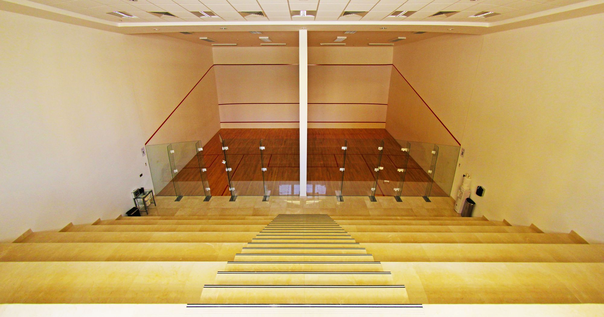 Intercontinental Residences Khách sạn 5*