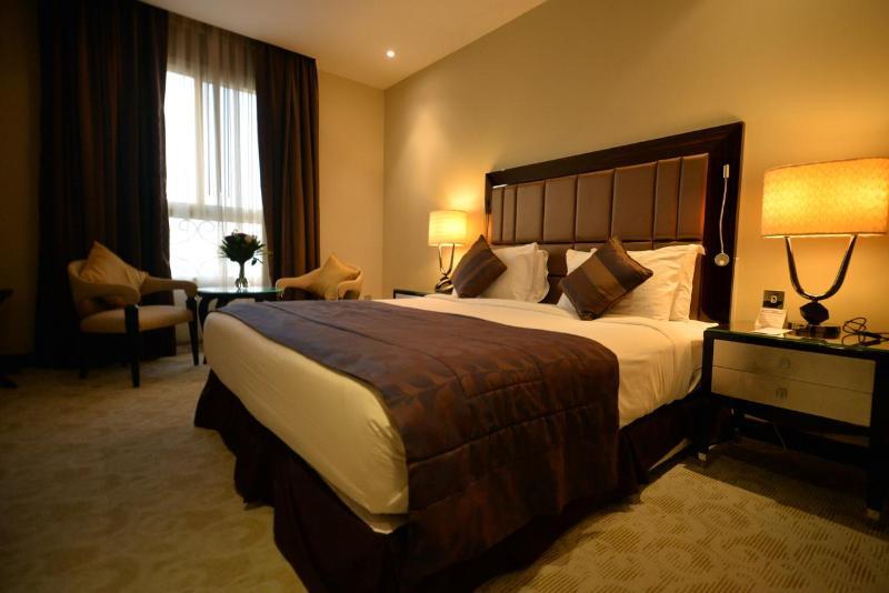Hotel Strato By Warwick Doha