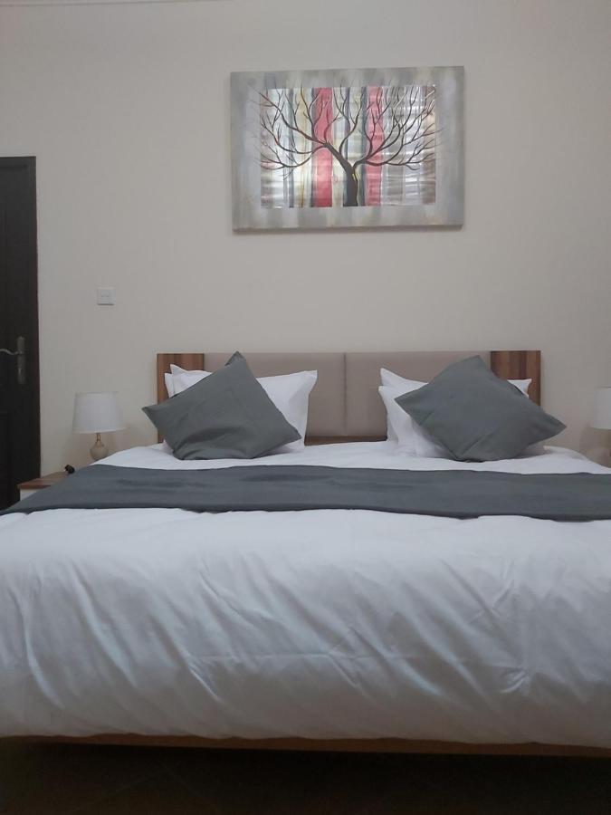 Emerald Suites Apartment Doha