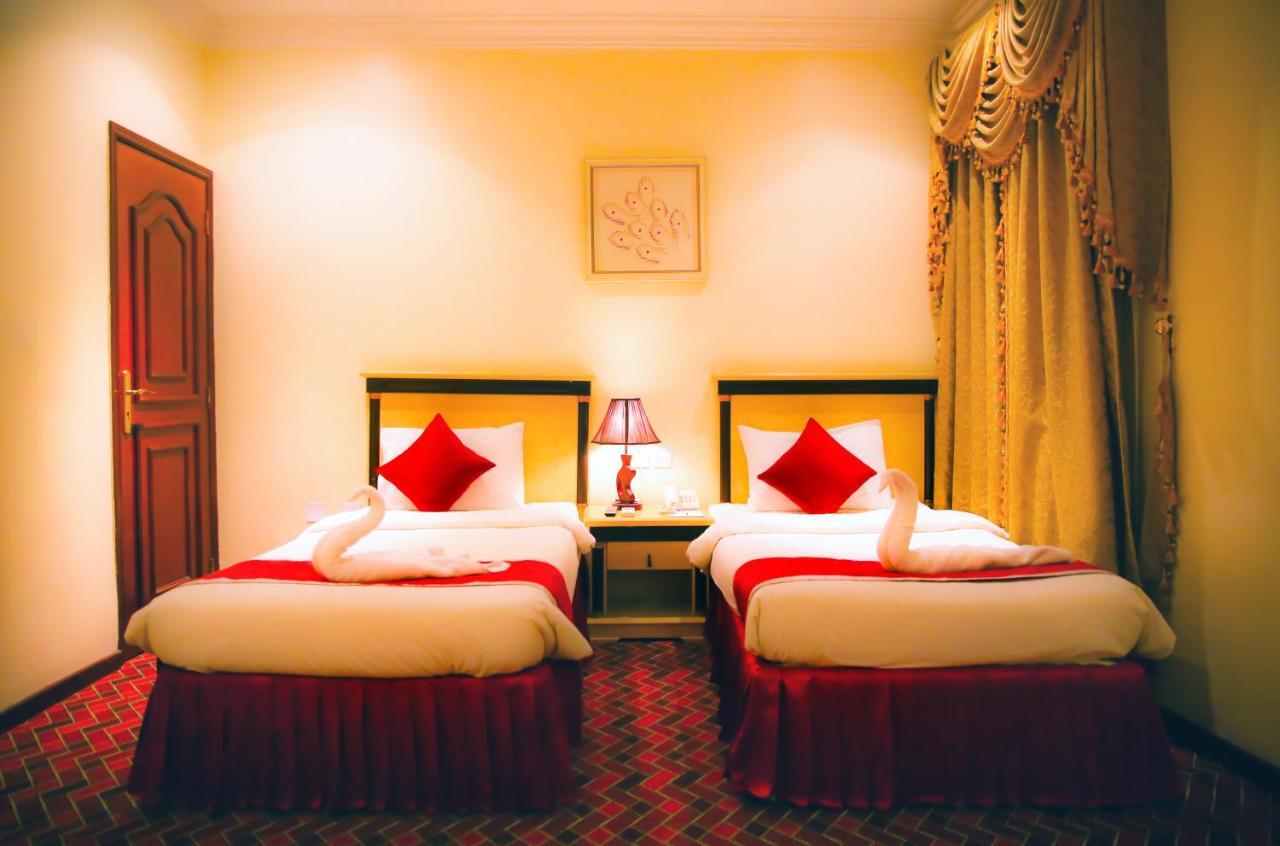 Khách sạn Crystal Palace 3*