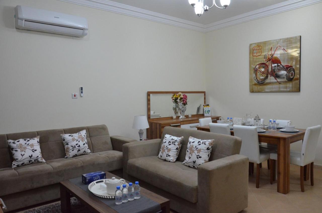 Emerald Suites *