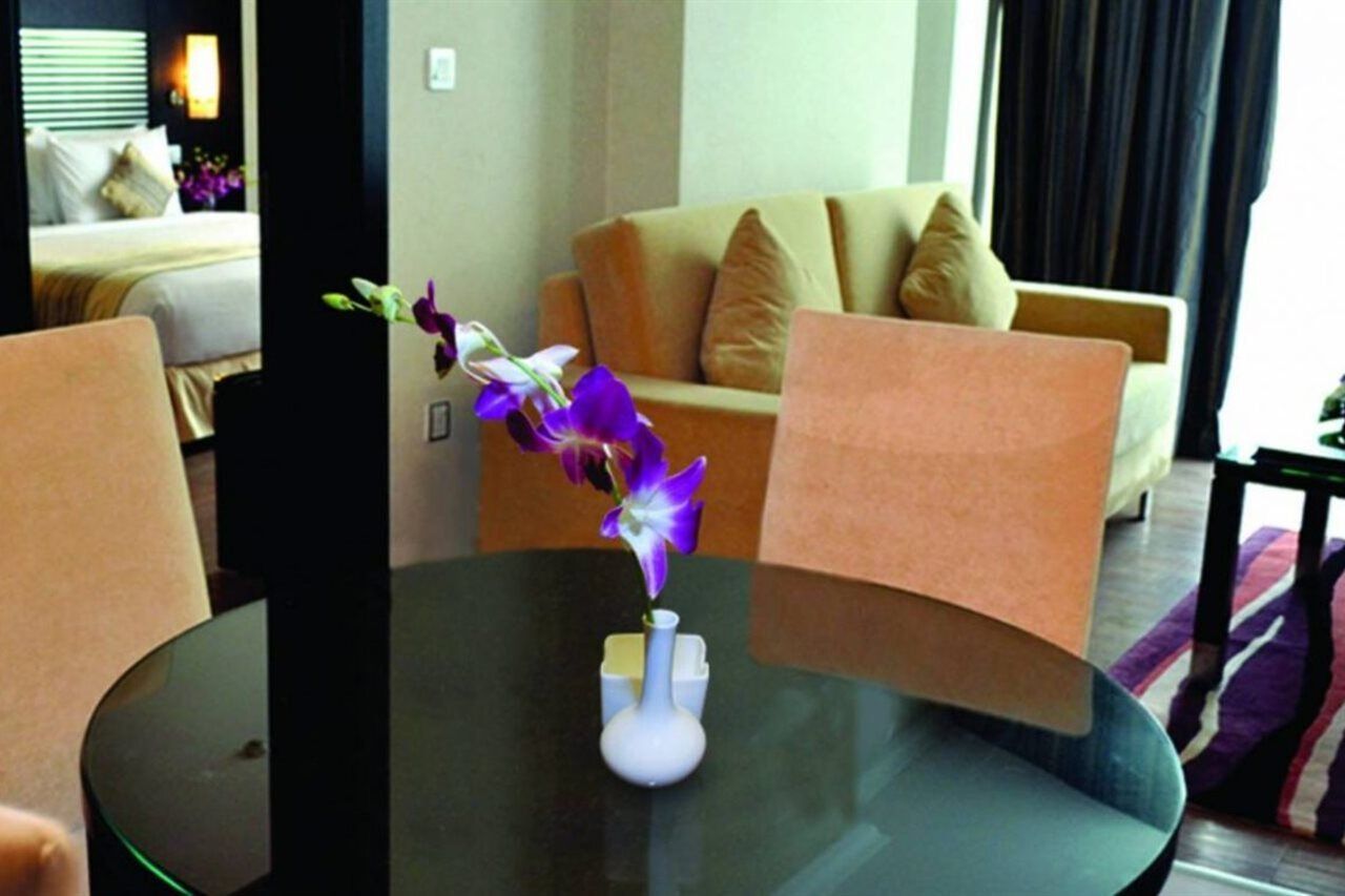 & Centre Aparthotel