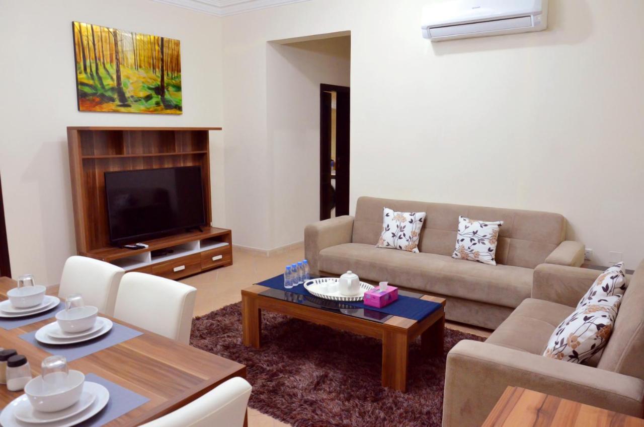 Emerald Suites Apartment