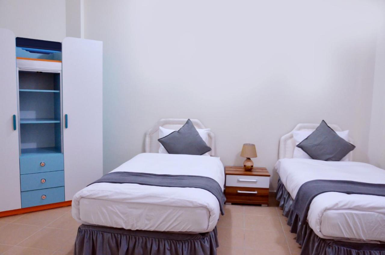 Emerald Suites