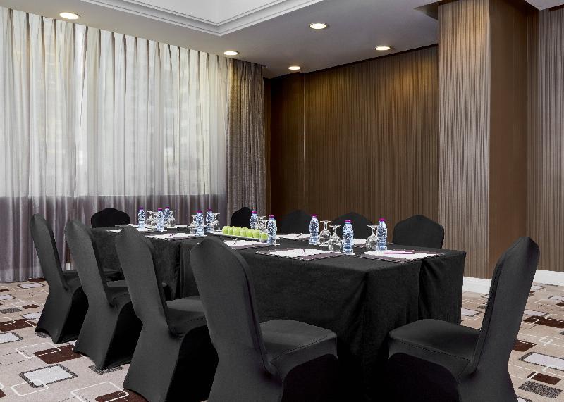 Plaza West Bay Khách sạn Doha
