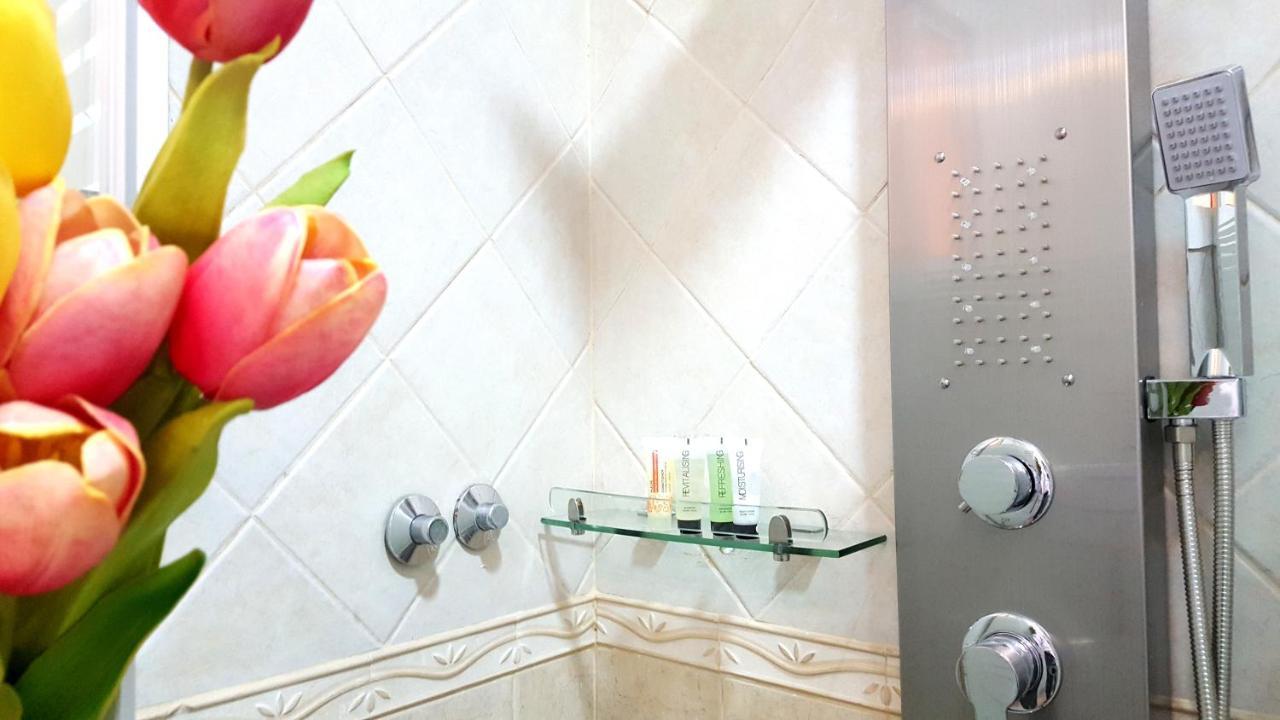 Emerald Suites * Doha