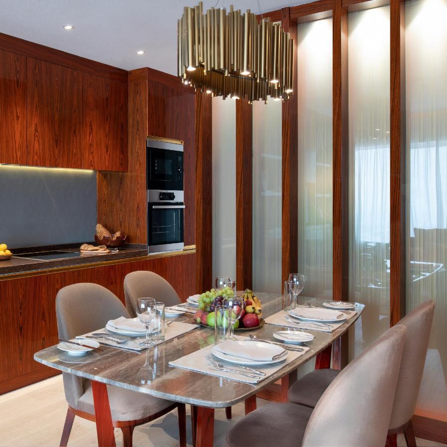 Hotel The Bentley Luxury &