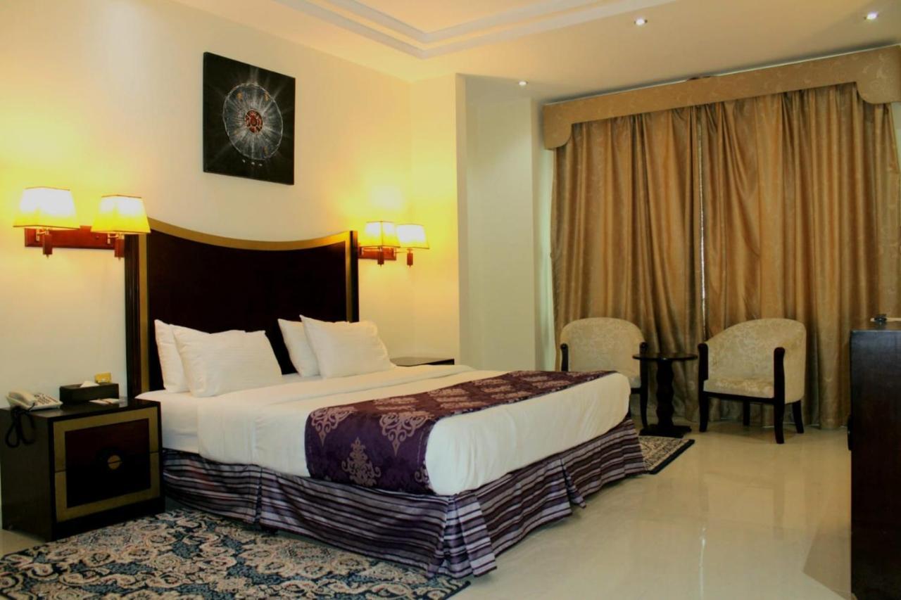 Hotel Tourist 3*