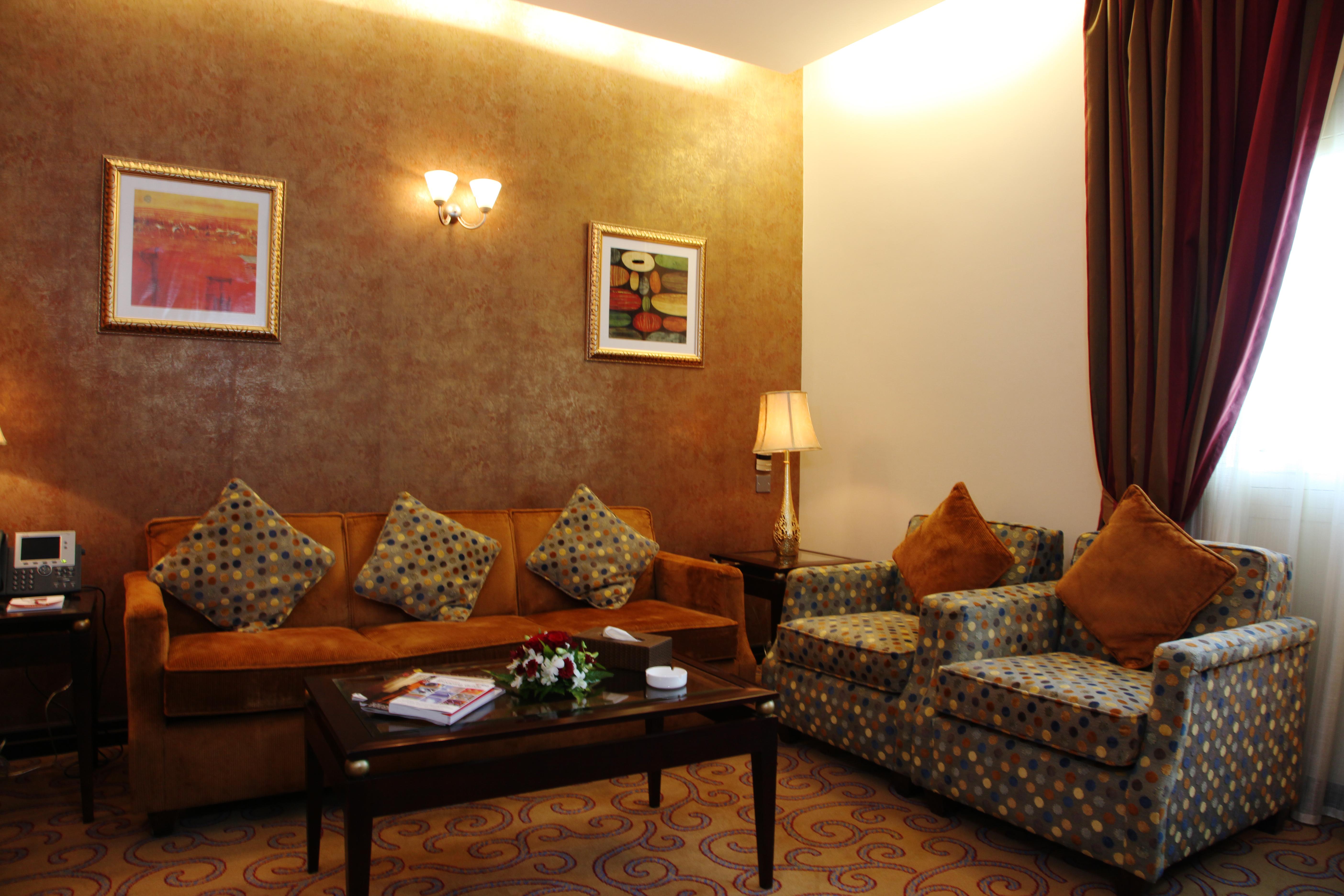 Century Hotel 4*