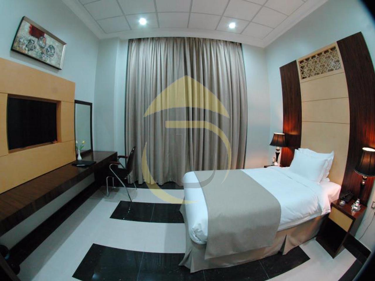 Hotel Dynasty