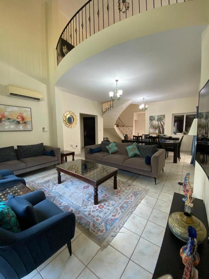 Beverly Hills Place Homestay Doha