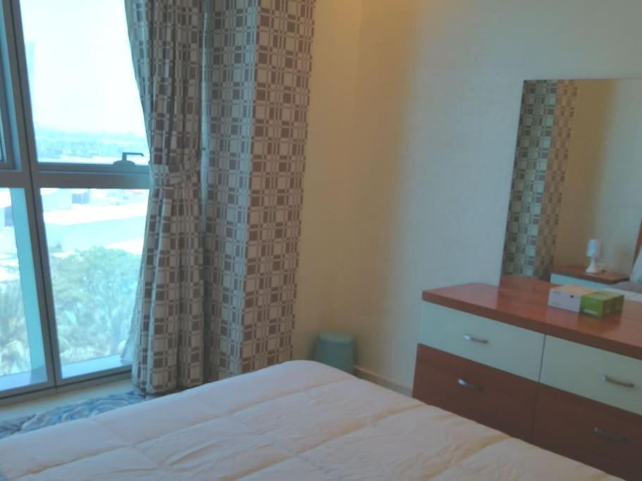 Aparthotel 2bhk In Zigzag Towers