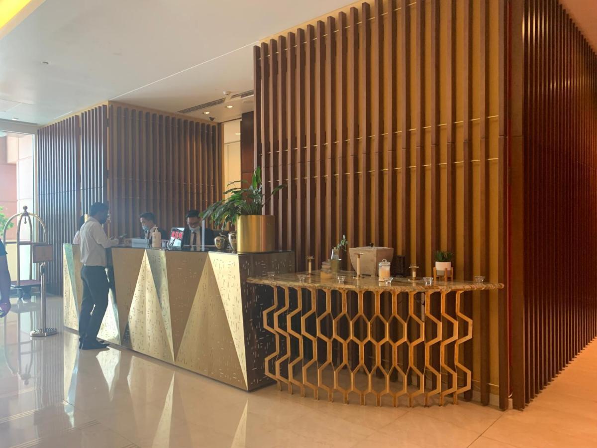 Luxury Furnished Studio In Pearl With Swimming Pool And Gym * Doha