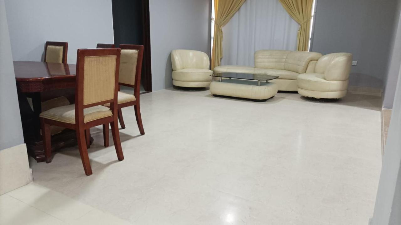 Almansoori Villa2022 Guest house Doha