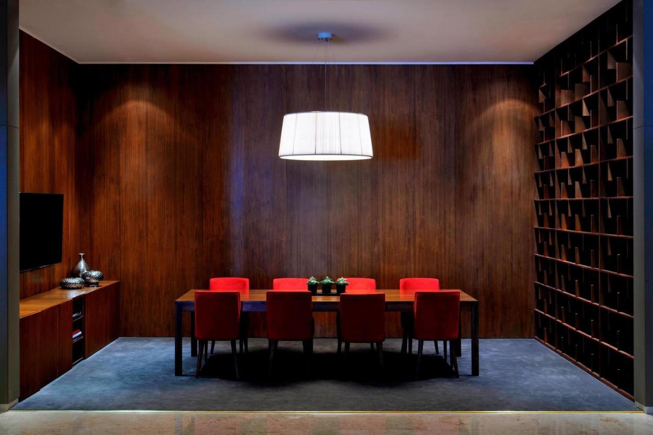 Marriott Marquis Center Hotel 5*