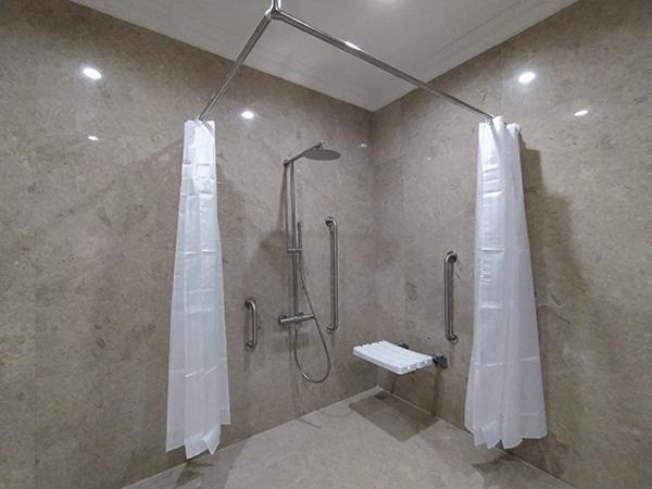Al Khariss Hotel 2*