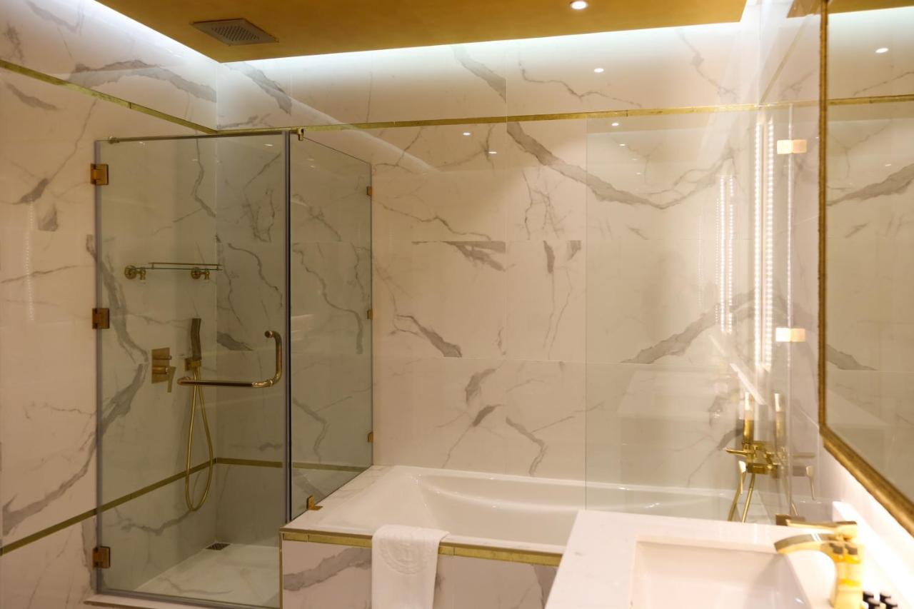 The B Premiere 4* Doha