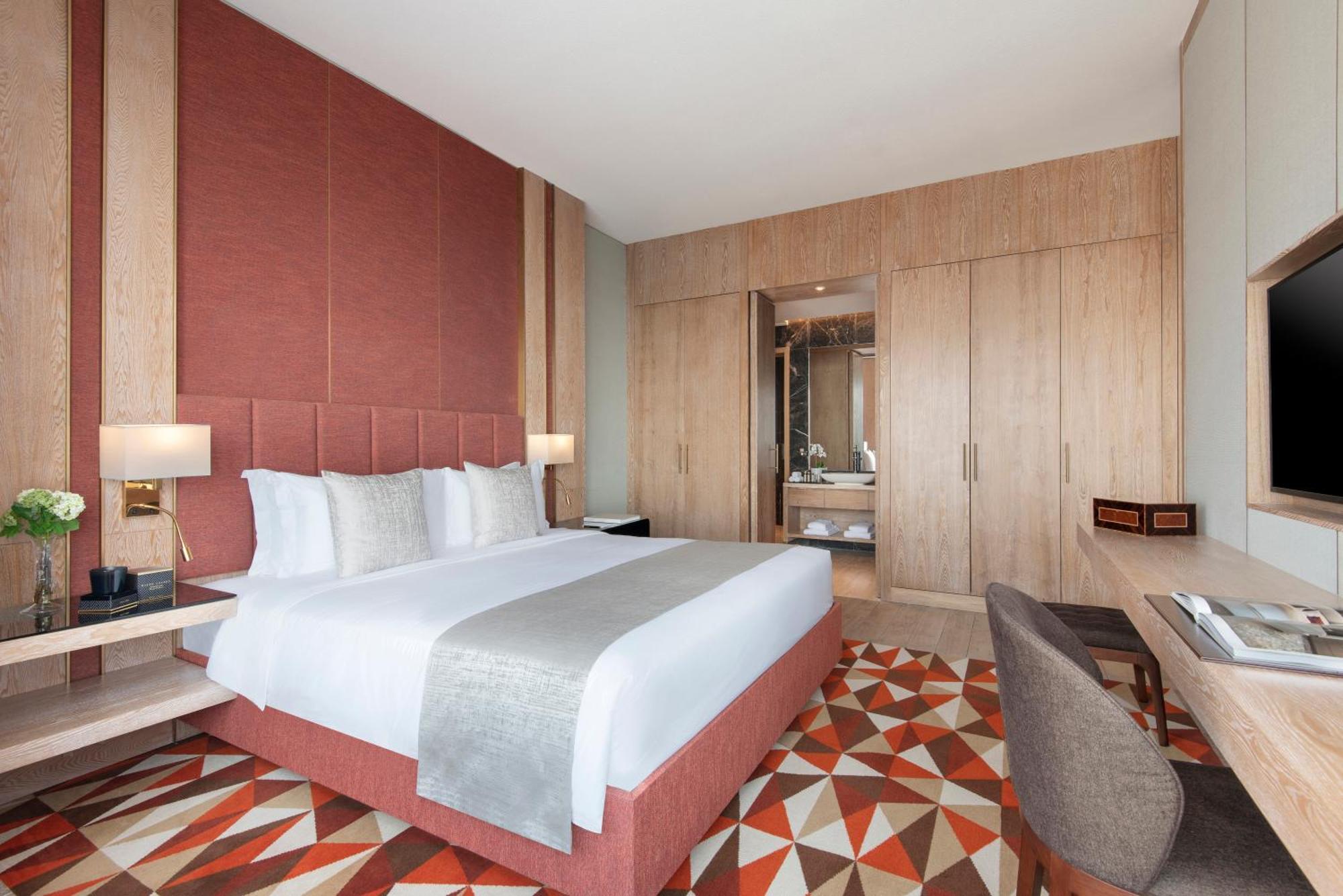 Hotel The Bentley Luxury &