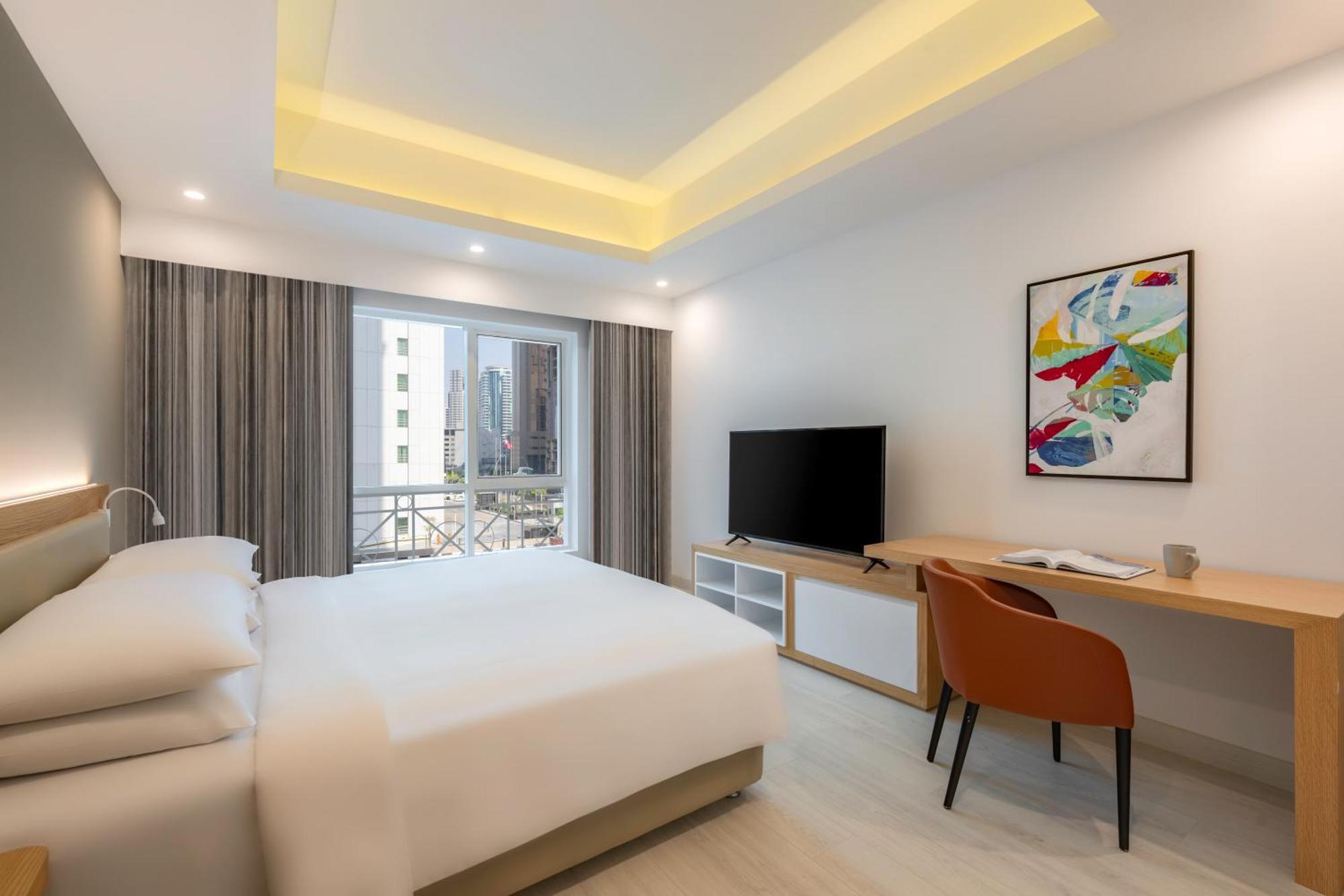 Marriott Executive Center Aparthotel