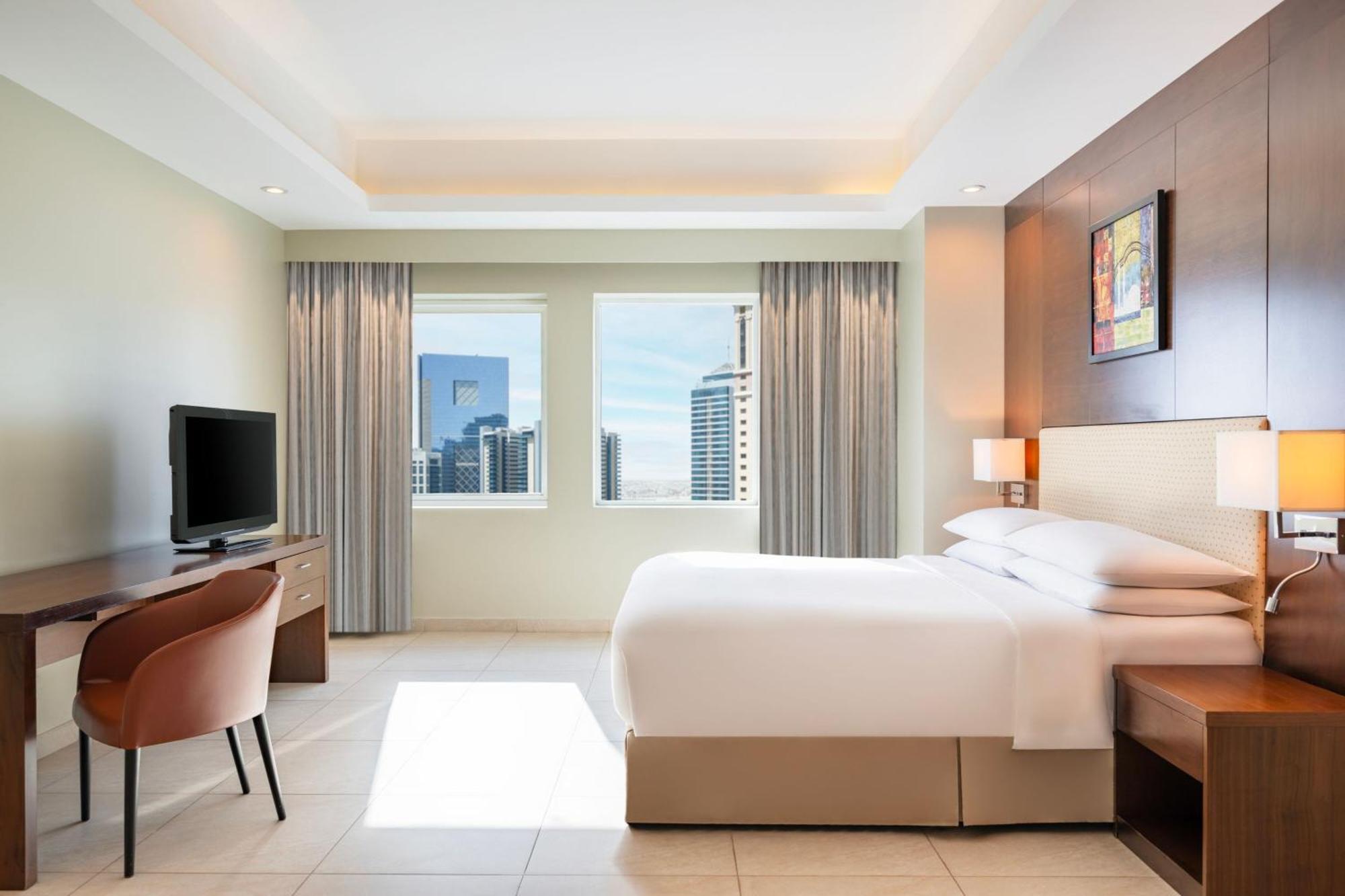 Aparthotel Marriott Executive Center 4*