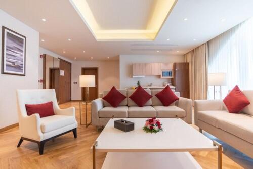 Century Hotel 4*